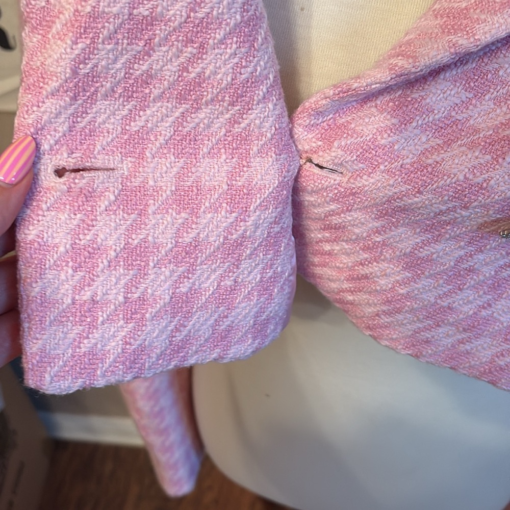 SOLD Zara Barbie Pink Houndstooth Cropped Blazer and Skort Set - Picture 9 of 16